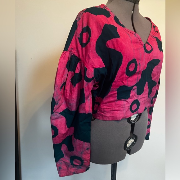 NEW- Osei Duro Printed Long Sleeve Crop - Picture 2 of 6